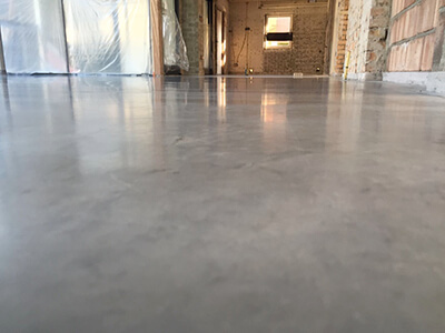 Tvirtos betoninės grindys
