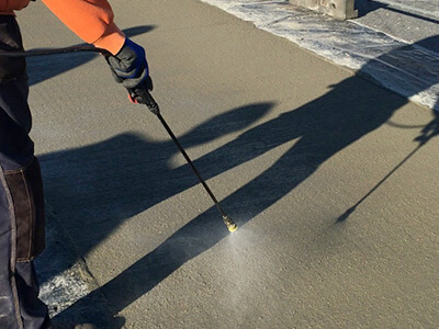 Atliekama kietėjančio betono priežiūra